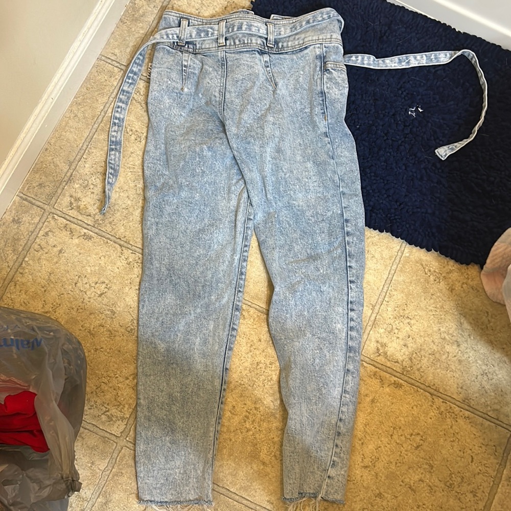 So high rise mom jeans